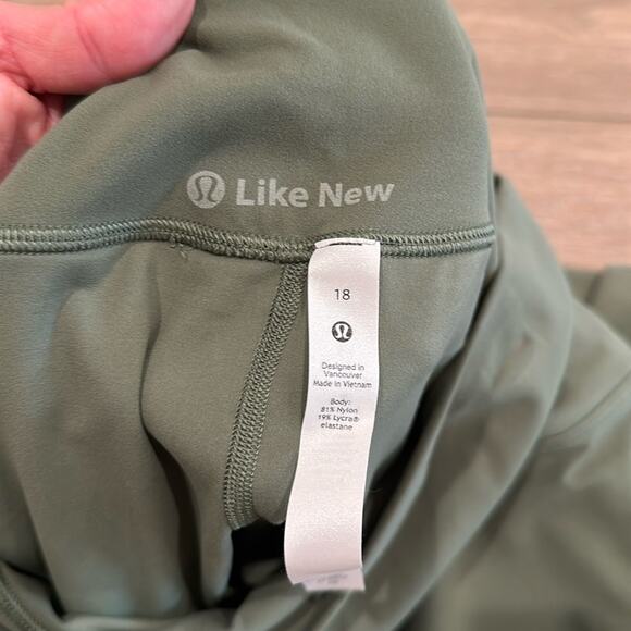 LULULEMON Green Twill Align High Rise Active Workout Leggings Size 18 - Picture 8 of 11